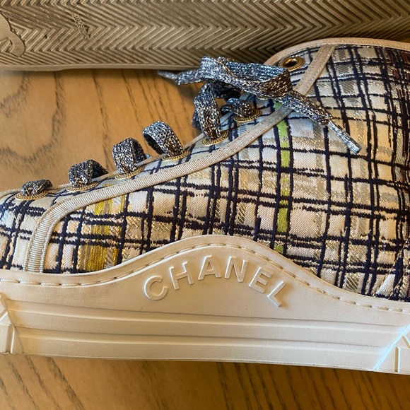 ❤️ Authentic Chanel Sneaker Metallic Tweed - Picture 6 of 10
